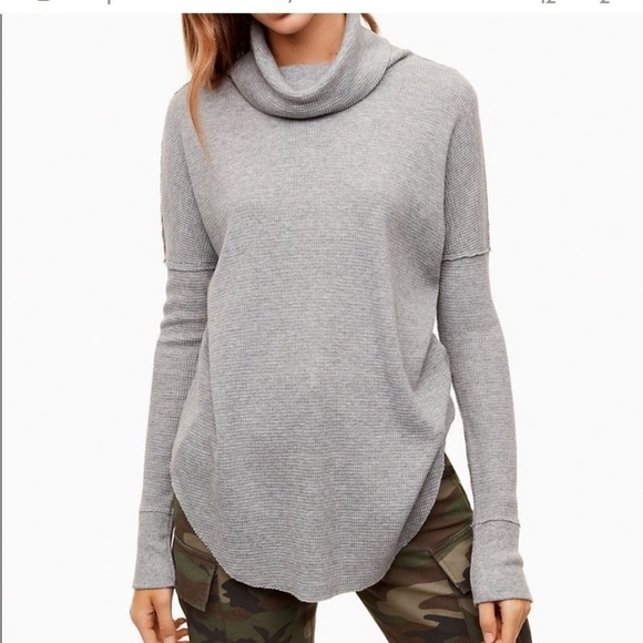 Aritzia TNA Thermal Cowl Neck‎ Tee Gray Sz S - Picture 1 of 8